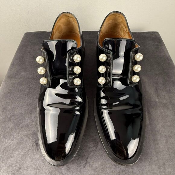 Givenchy Pearl Embellished Patent Leather Oxfords – Made in Italy